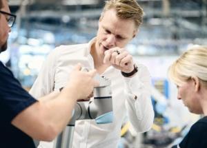 顯揚(yáng)科技亮相央視直播間