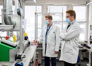 顯揚(yáng)科技亮相央視直播間