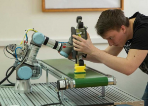 顯揚(yáng)科技亮相央視直播間