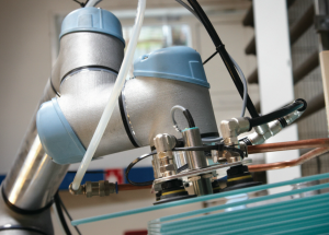 顯揚(yáng)科技亮相央視直播間